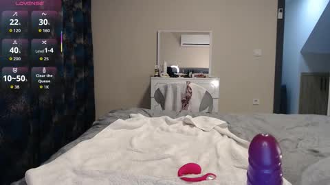 maya_kumashiro online show from November 22, 2025, 8:30 pm