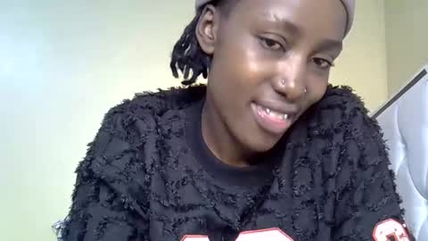 Snapshot of maya_melody chatting on February 21, 2026, 3:46 pm maya_melody online show from February 21, 2026, 3:46 pm