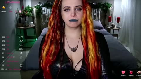 Maya Mils online show from December 29, 2024, 7:17 am