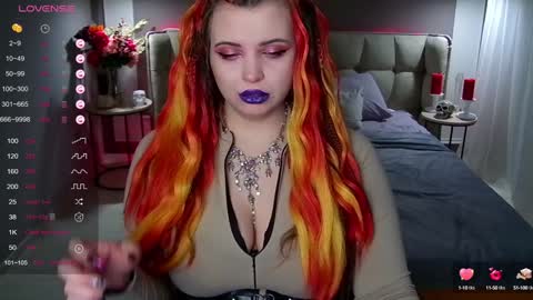 Maya Mils online show from February 4, 2025, 1:02 am