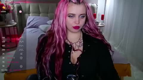 Maya Mils online show from February 16, 2025, 4:09 am