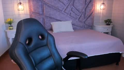 Maya online show from July 18, 2026, 5:33 am