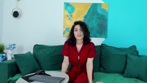 Maya online show from January 22, 2025, 8:49 pm