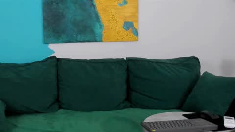 Maya online show from January 23, 2025, 5:21 pm