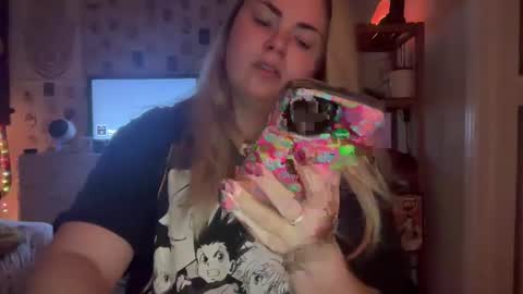 Snapshot of mayabellof chatting on December 7, 2024, 5:15 am Maya Belle online show from December 7, 2024, 5:15 am