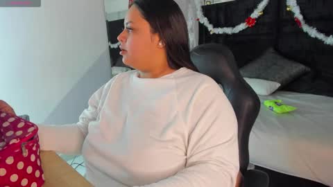 MAY online show from December 23, 2025, 4:21 am