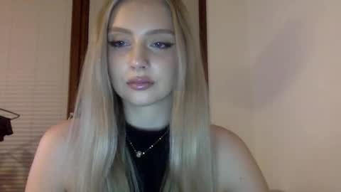 mayaflirt online show from March 9, 2026, 8:57 pm