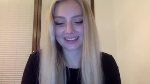Snapshot of mayaflirt chatting on May 14, 2026, 8:26 pm mayaflirt online show from May 14, 2026, 8:26 pm