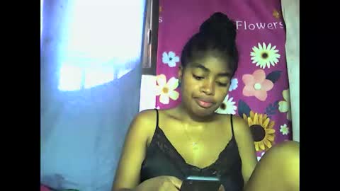 Snapshot of mayajadorelie chatting on December 16, 2025, 10:42 am charlesia online show from December 16, 2025, 10:42 am