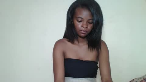 mayalabelle online show from December 14, 2025, 8:20 am