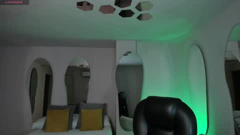 Maya online show from April 16, 2026, 4:13 am