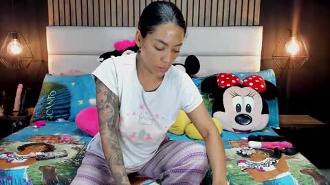 Nicolle Ruselle   Hello my lovely  schedule for great fun from  630 am and end 800 pm Colombian time I wait for you online show from February 14, 2025, 10:38 am