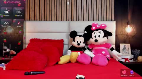 Nicolle Ruselle   Hello my lovely  schedule for great fun from  630 am and end 800 pm Colombian time I wait for you online show from September 27, 2025, 10:48 pm