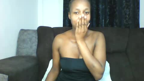 Snapshot of mayasmiley_ chatting on July 17, 2026, 6:20 am prettydoll online show from July 17, 2026, 6:20 am