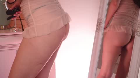 Snapshot of mayavixxen chatting on February 2, 2025, 2:59 am MayaVixxen online show from February 2, 2025, 2:59 am