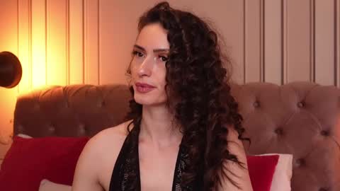 Snapshot of mayavixxen chatting on February 20, 2025, 9:44 am MayaVixxen online show from February 20, 2025, 9:44 am