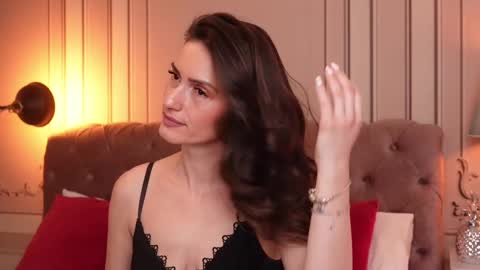 Snapshot of mayavixxen chatting on February 21, 2025, 10:50 am MayaVixxen online show from February 21, 2025, 10:50 am