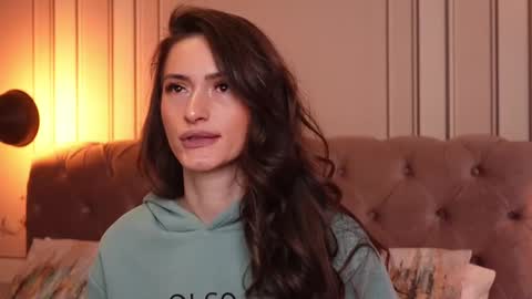 Snapshot of mayavixxen chatting on March 2, 2025, 3:45 am MayaVixxen online show from March 2, 2025, 3:45 am