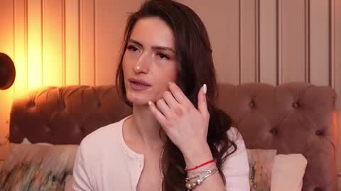 Snapshot of mayavixxen chatting on March 3, 2025, 2:47 am MayaVixxen online show from March 3, 2025, 2:47 am