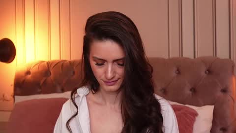 Snapshot of mayavixxen chatting on March 5, 2025, 3:40 am MayaVixxen online show from March 5, 2025, 3:40 am