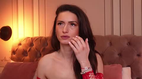 Snapshot of mayavixxen chatting on March 10, 2025, 3:56 am MayaVixxen online show from March 10, 2025, 3:56 am