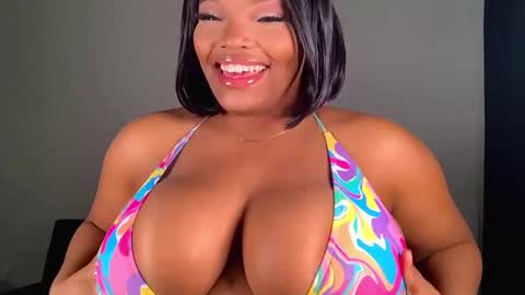 MayBabi online show from December 15, 2024, 2:16 pm