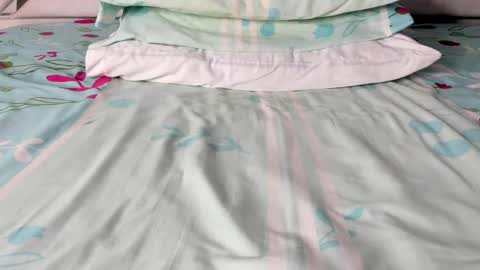 Maybelline69 online show from November 23, 2025, 7:02 pm