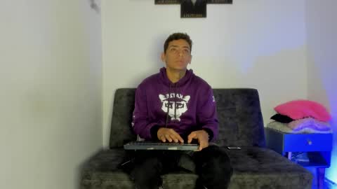 maykel_and_mike online show from January 13, 2026, 2:00 pm