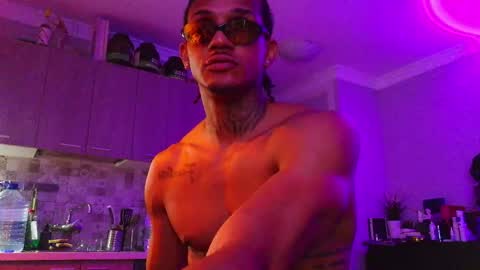 MAYKOL BROWN online show from April 15, 2026, 7:43 pm