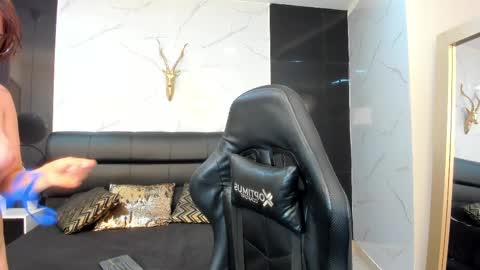 Maylin online show from March 12, 2025, 6:18 am