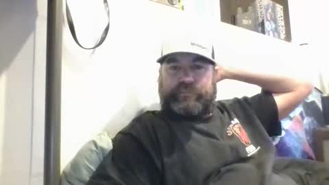 Dad bod 43 online show from March 9, 2026, 1:15 pm
