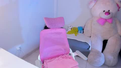 may online show from February 1, 2026, 7:45 pm