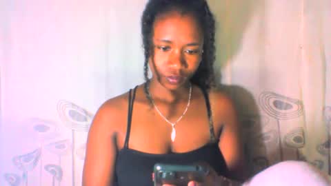 mayrah online show from January 15, 2025, 1:41 pm