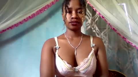 mayrah online show from March 27, 2026, 7:03 am