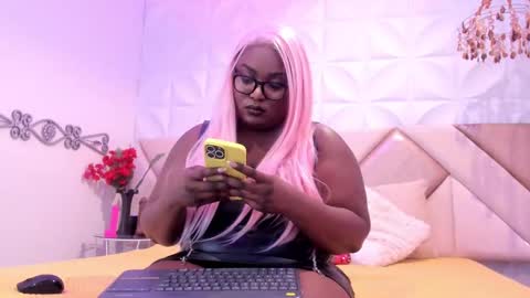 May online show from October 4, 2025, 3:04 am