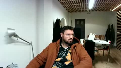 Snapshot of maythe4bwu chatting on February 13, 2025, 10:02 am maythe4bwu online show from February 13, 2025, 10:02 am