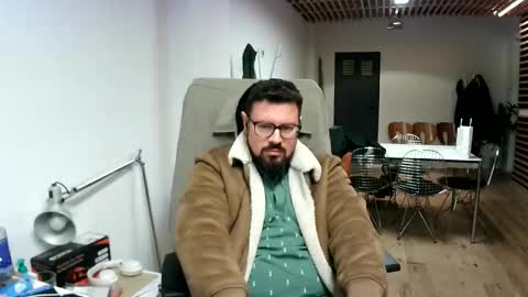 maythe4bwu online show from October 26, 2025, 12:22 pm