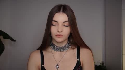 mayttease online show from November 18, 2025, 4:39 am