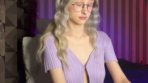 mayvi_cold online show from January 30, 2025, 11:02 pm
