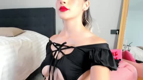 mazekyn online show from April 17, 2026, 9:29 pm