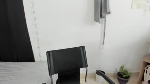 mazikeen_18 online show from January 7, 2025, 12:09 pm