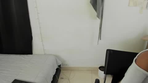 mazikeen_18 online show from January 13, 2025, 3:04 pm