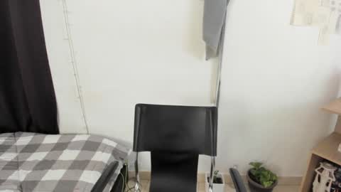 mazikeen_18 online show from February 4, 2025, 4:18 pm