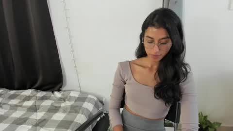 mazikeen_18 online show from March 3, 2025, 2:59 pm
