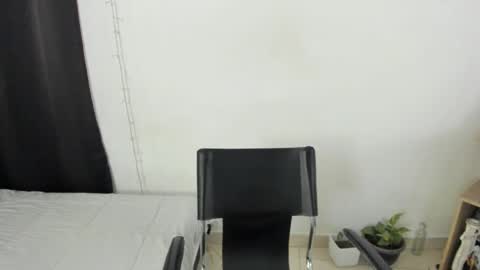 mazikeen_18 online show from September 10, 2025, 12:38 pm