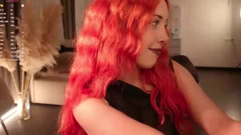 Snapshot of mazymayes chatting on July 15, 2026, 8:36 pm Mazy online show from July 15, 2026, 8:36 pm