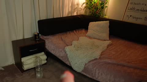 Anna       IG mbca anna  online show from January 26, 2025, 11:39 pm