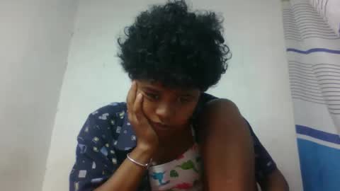 Snapshot of mbotyelizia chatting on May 11, 2026, 5:10 pm mbotyelizia online show from May 11, 2026, 5:10 pm