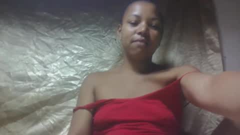 mbotyfeliciaa online show from December 18, 2025, 12:55 pm