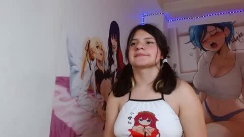mackenna av online show from December 12, 2024, 5:59 pm
